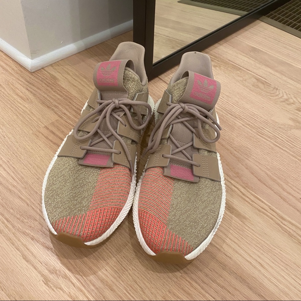 Like New Adidas Men’s Prophere Sneakers Shoes